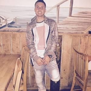 Meet your Posher, Marc